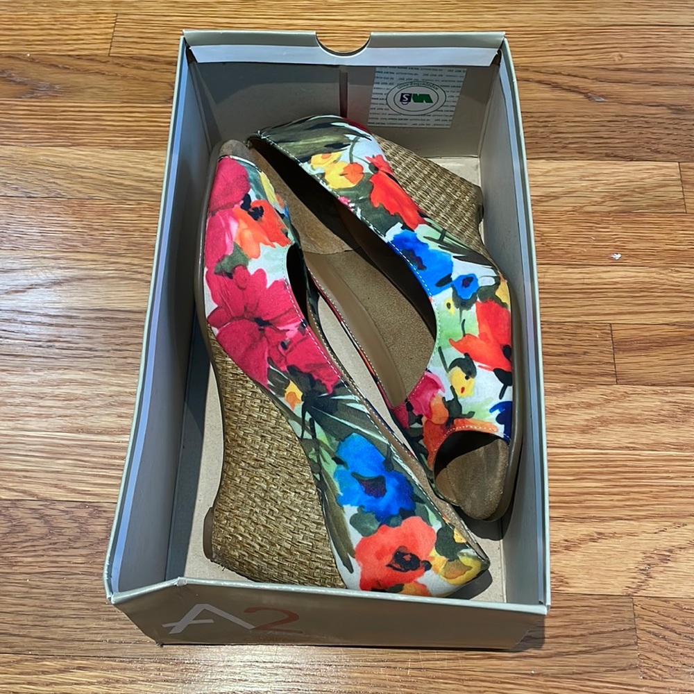A2 by Aerosoles Souvenir wedge open-toe pumps, 8.5